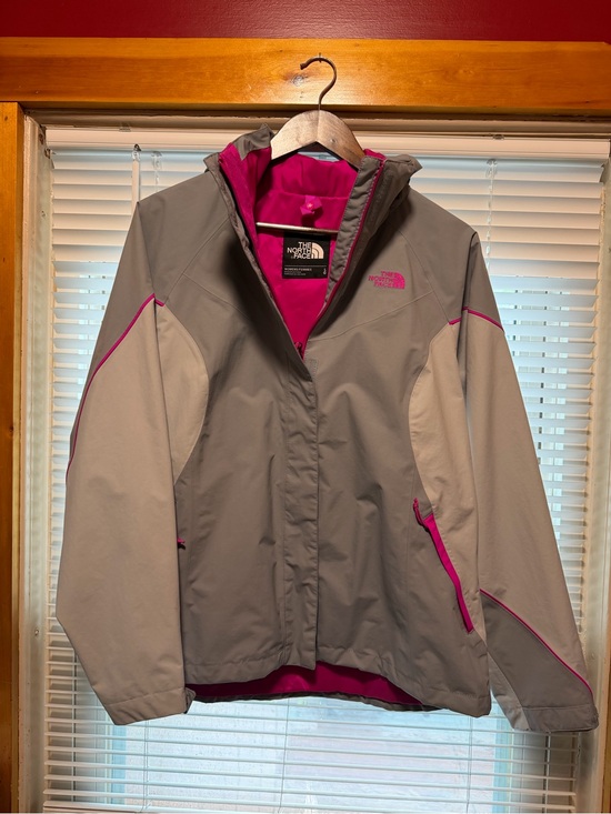 The North Face Jackets & Blazers - The North Face Pink and Gray Women's Hooded Jacket